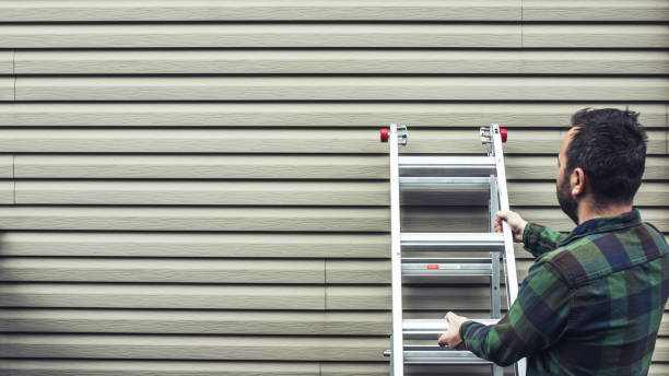 Affordable siding repair and maintenance services in Lithopolis, OH
